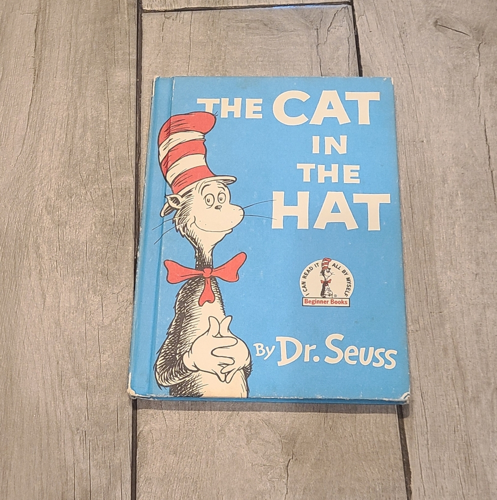 🍁Cat in the Hat vintage hardcover🧁